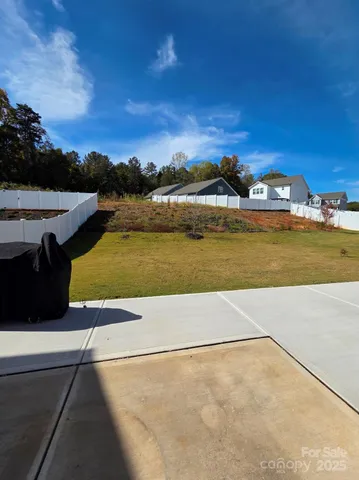 $465,000 | 5041 Mooreland Oaks Way, Mount Holly, NC 28120