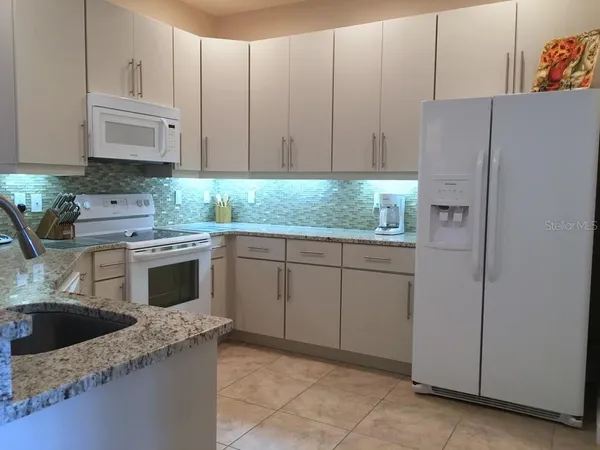 $3,600 | 6640 7th Ave Circle West, Unit 1513, Bradenton, FL 34209