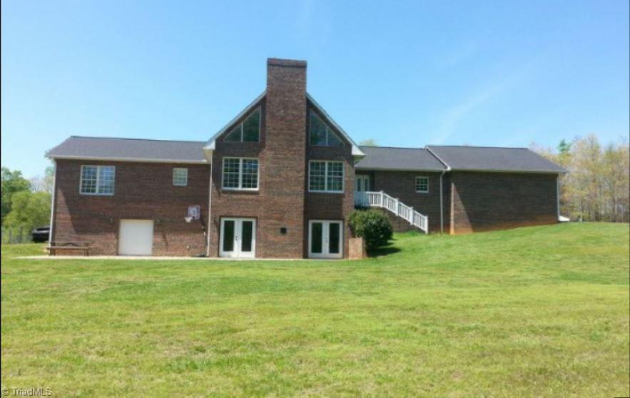 820 Barnes Road Eden, NC 27288 - Photo 1 of 12 Gallery Image 1