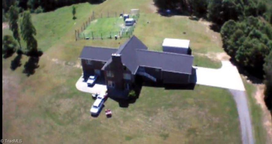 820 Barnes Road Eden, NC 27288 - Photo 3 of 12 Gallery Image 3