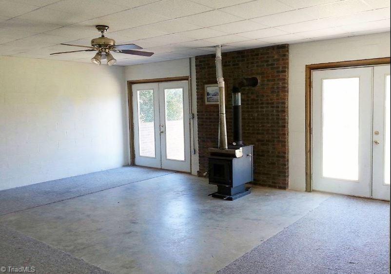 820 Barnes Road Eden, NC 27288 - Photo 8 of 12 Gallery Image 8