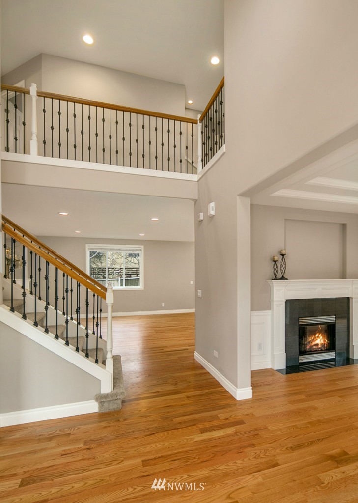 2008 Elma Place Northeast Renton, WA 98059 - Photo 2 of 19