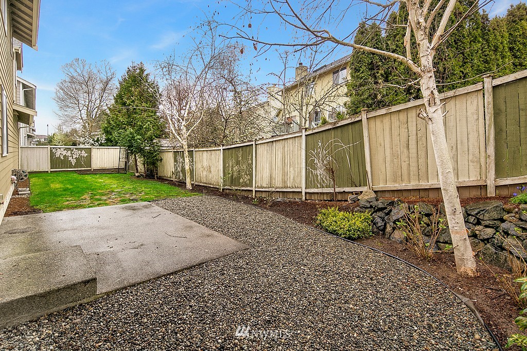 2008 Elma Place Northeast Renton, WA 98059 - Photo 18 of 19