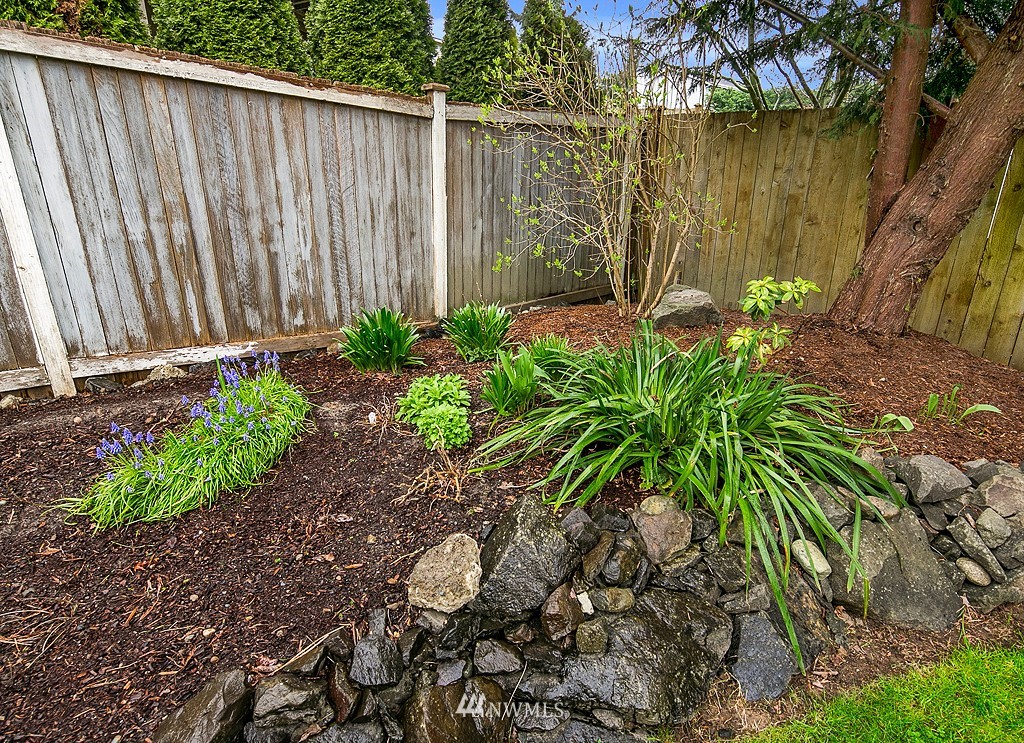 2008 Elma Place Northeast Renton, WA 98059 - Photo 19 of 19