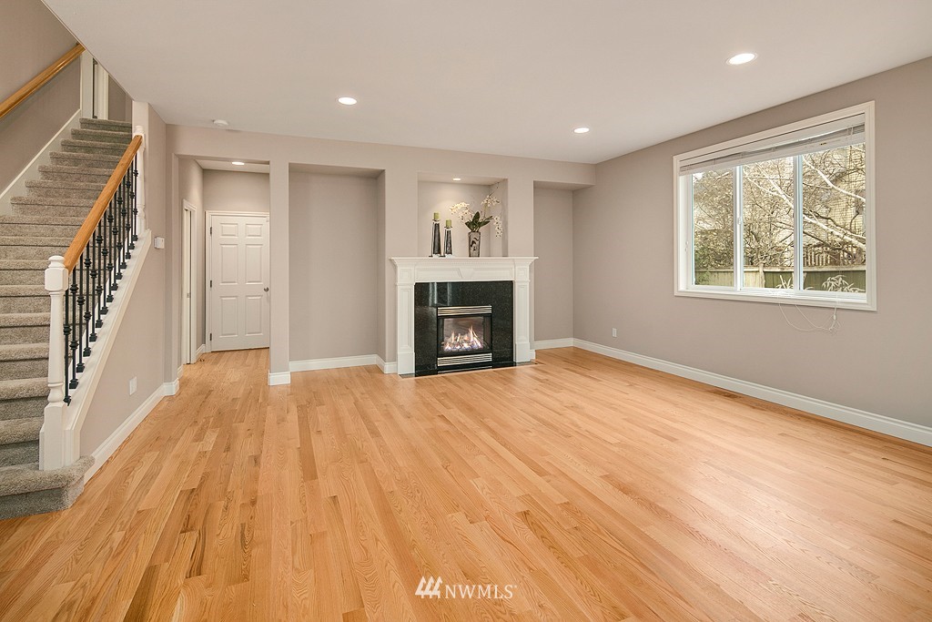 2008 Elma Place Northeast Renton, WA 98059 - Photo 7 of 19