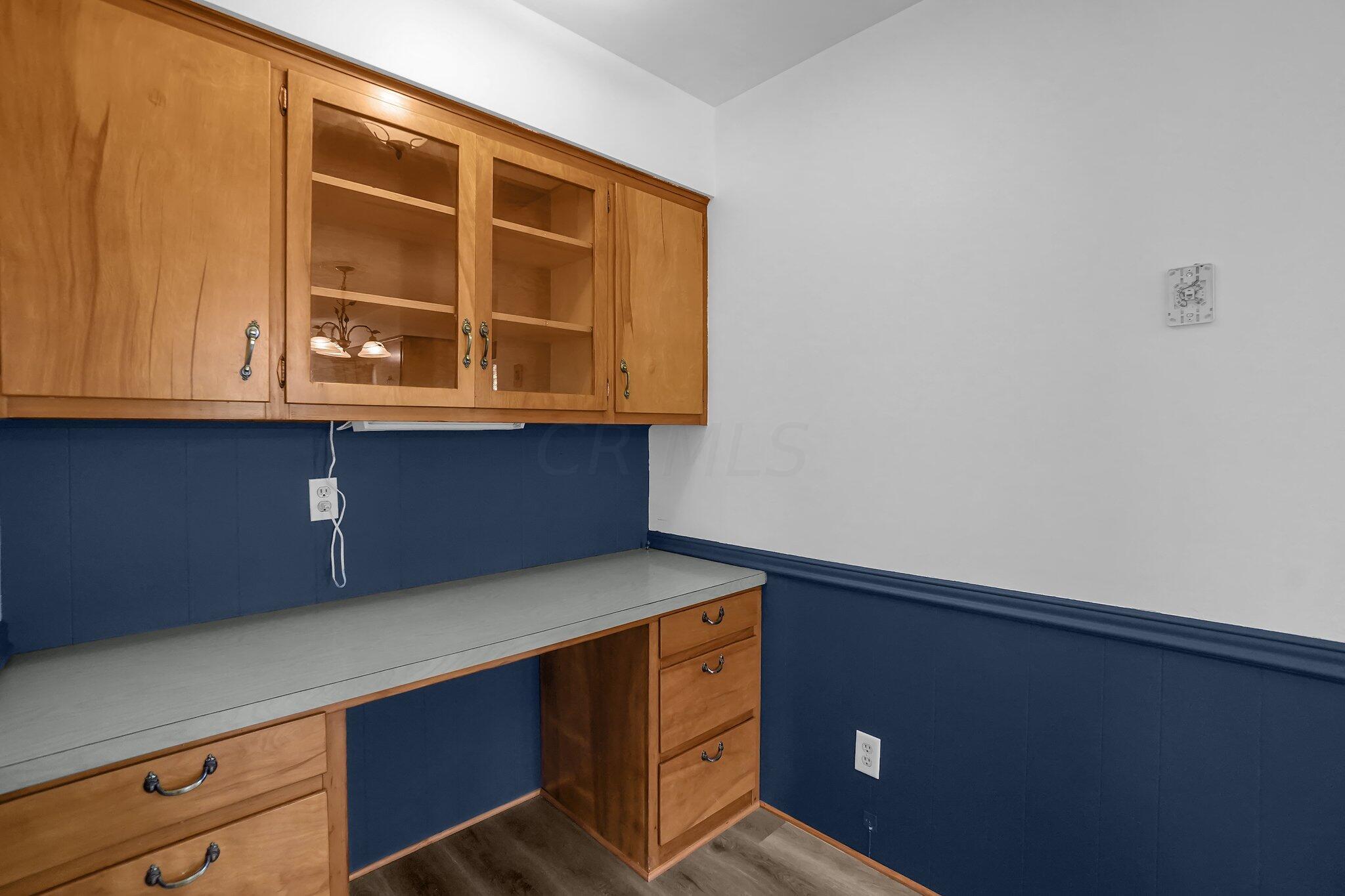2105 Stringtown Road Northeast Lancaster, OH 43130 - Photo 19 of 45 Built in desk/hutch