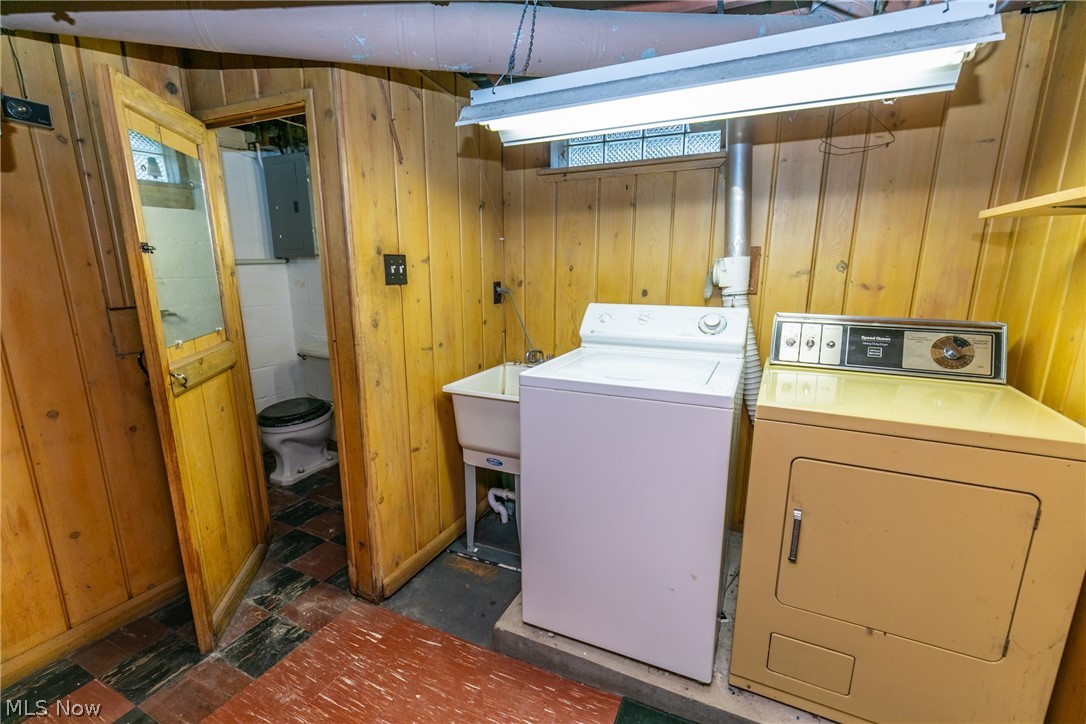 2405 Ralph Avenue Cleveland, OH 44109 - Photo 24 of 27 Gallery Image 24