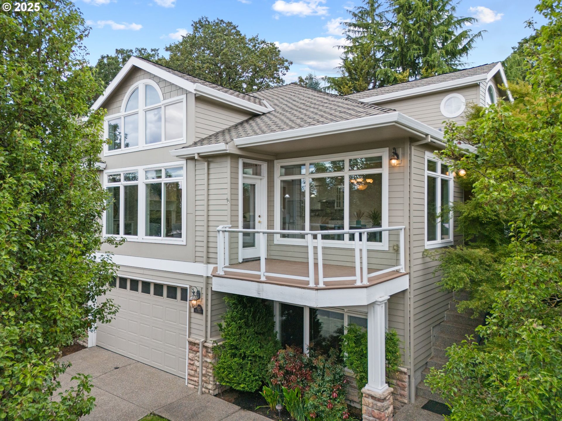 a house view with a outdoor space
