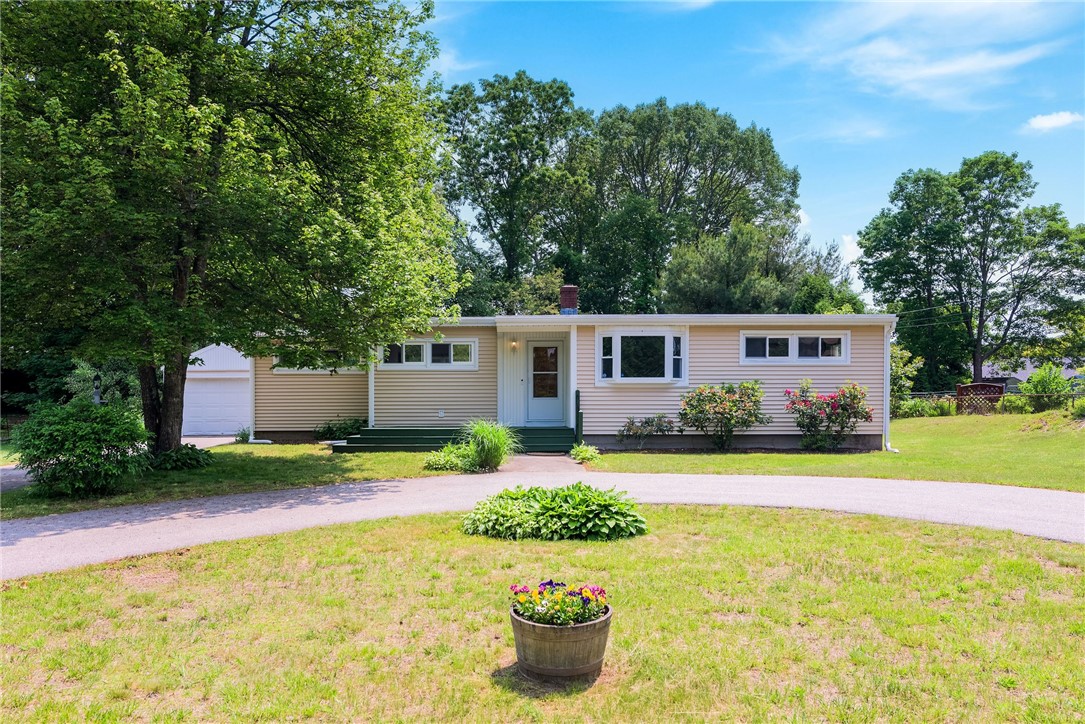 7 Stuart Street Westerly, RI 02891 - Photo 1 of 44 7 Stuart with detached 1 car garage and circular drive