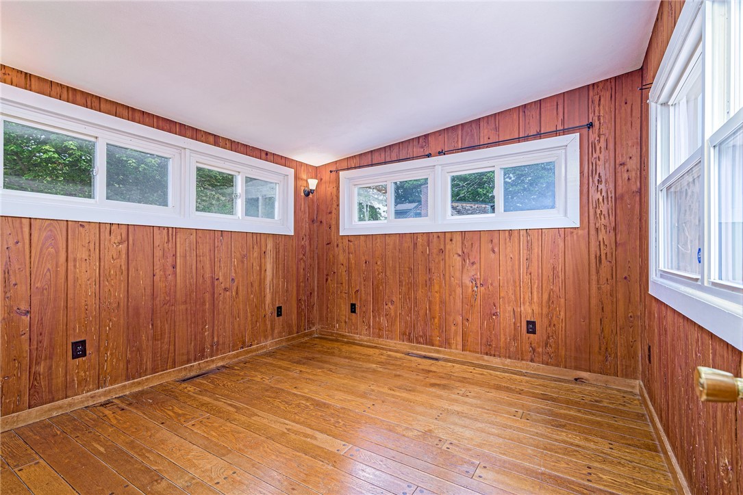 7 Stuart Street Westerly, RI 02891 - Photo 11 of 44 Bedroom 1