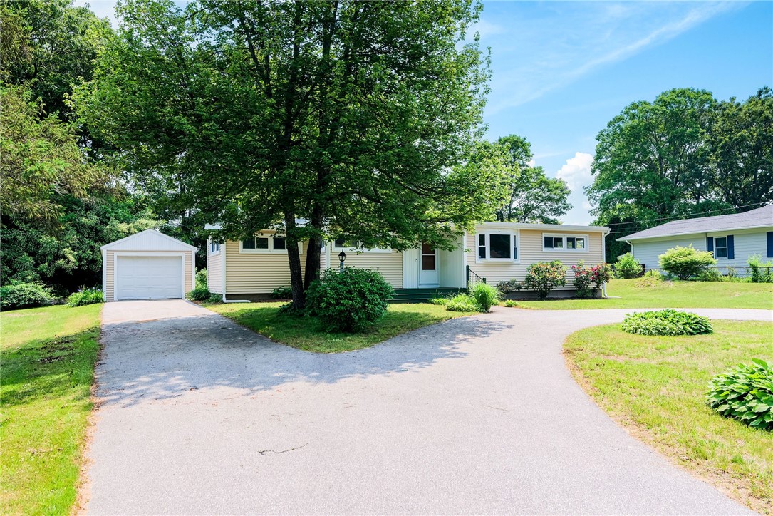 7 Stuart Street Westerly, RI 02891 - Photo 2 of 44