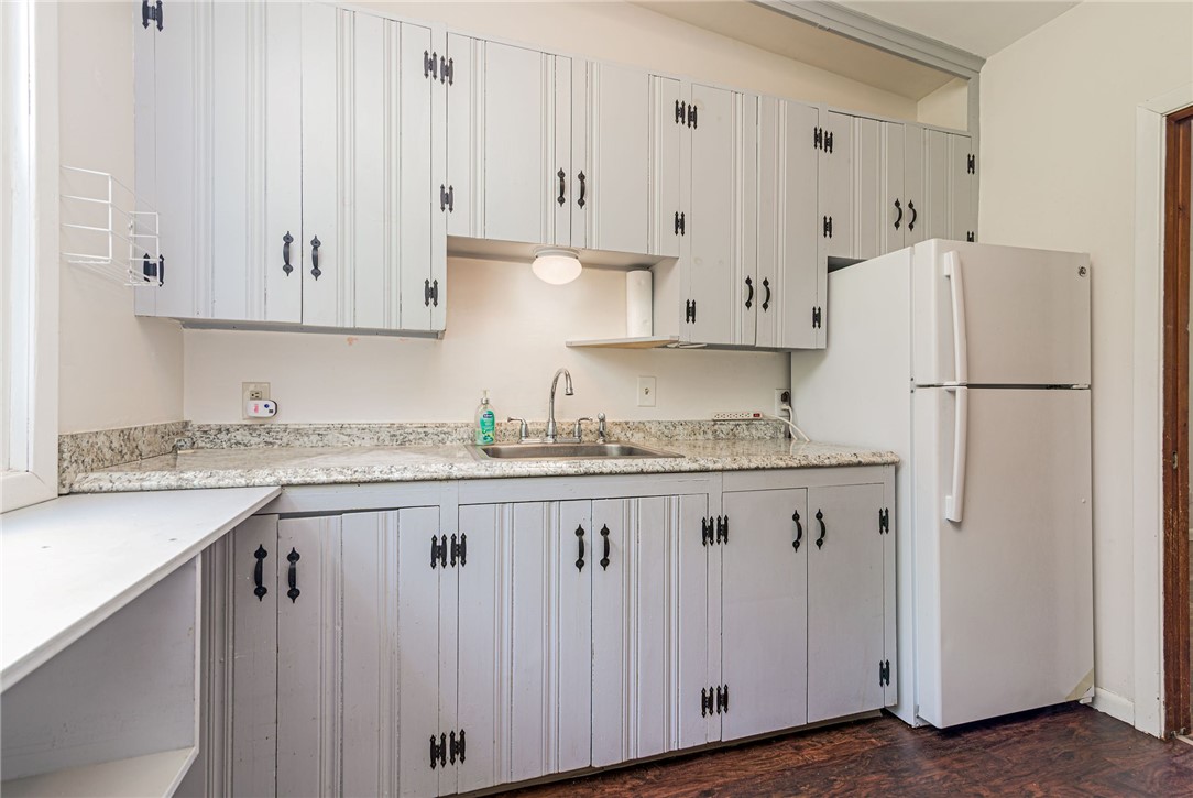7 Stuart Street Westerly, RI 02891 - Photo 27 of 44