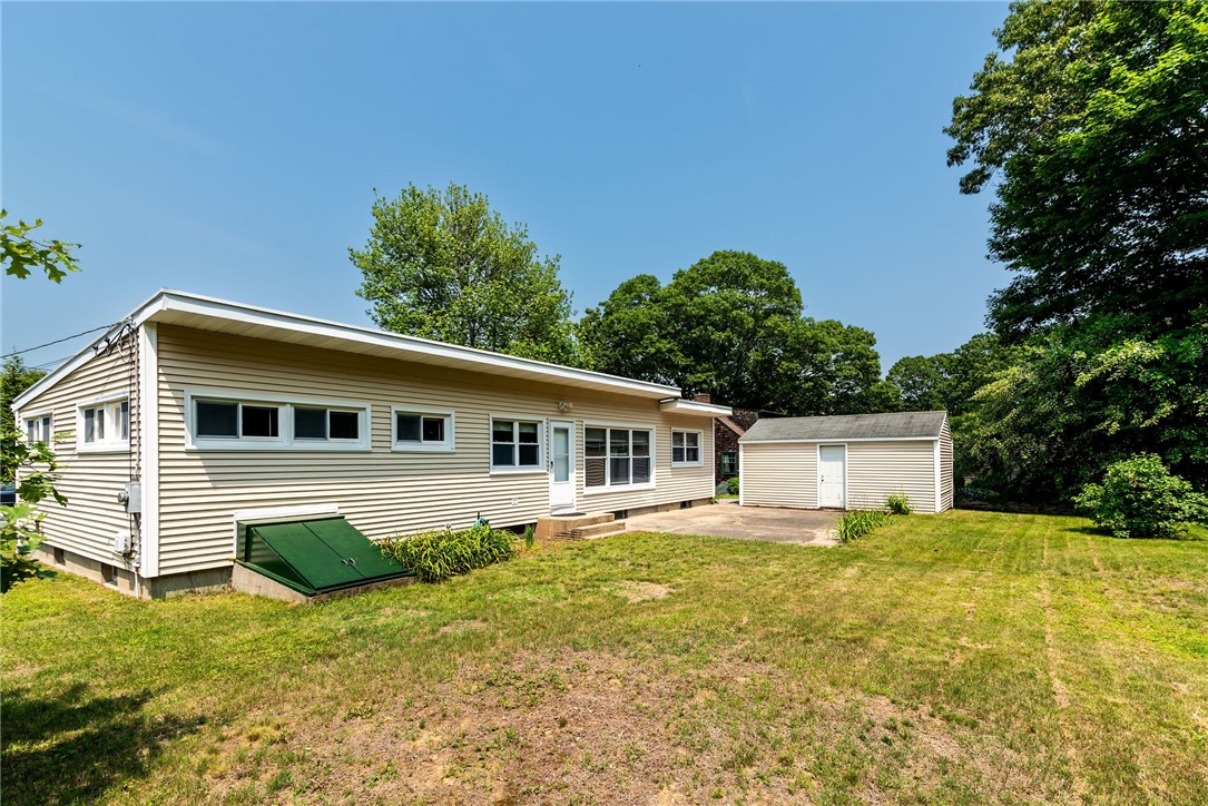 7 Stuart Street Westerly, RI 02891 - Photo 30 of 44