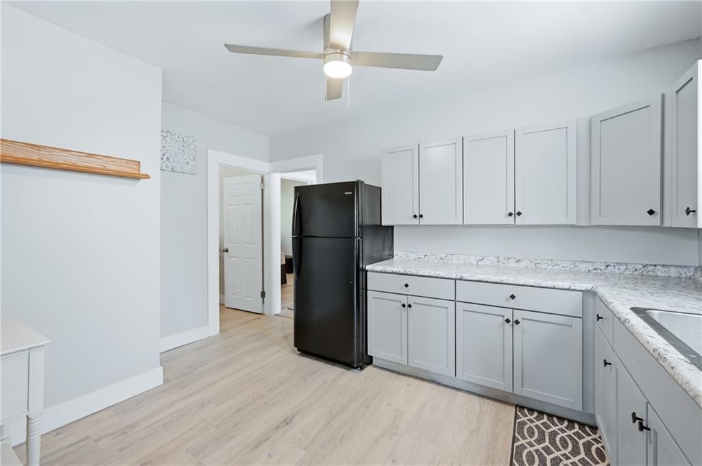 2310 South Keel Ridge Road Hermitage, PA 16148 - Photo 13 of 50 KITCHEN