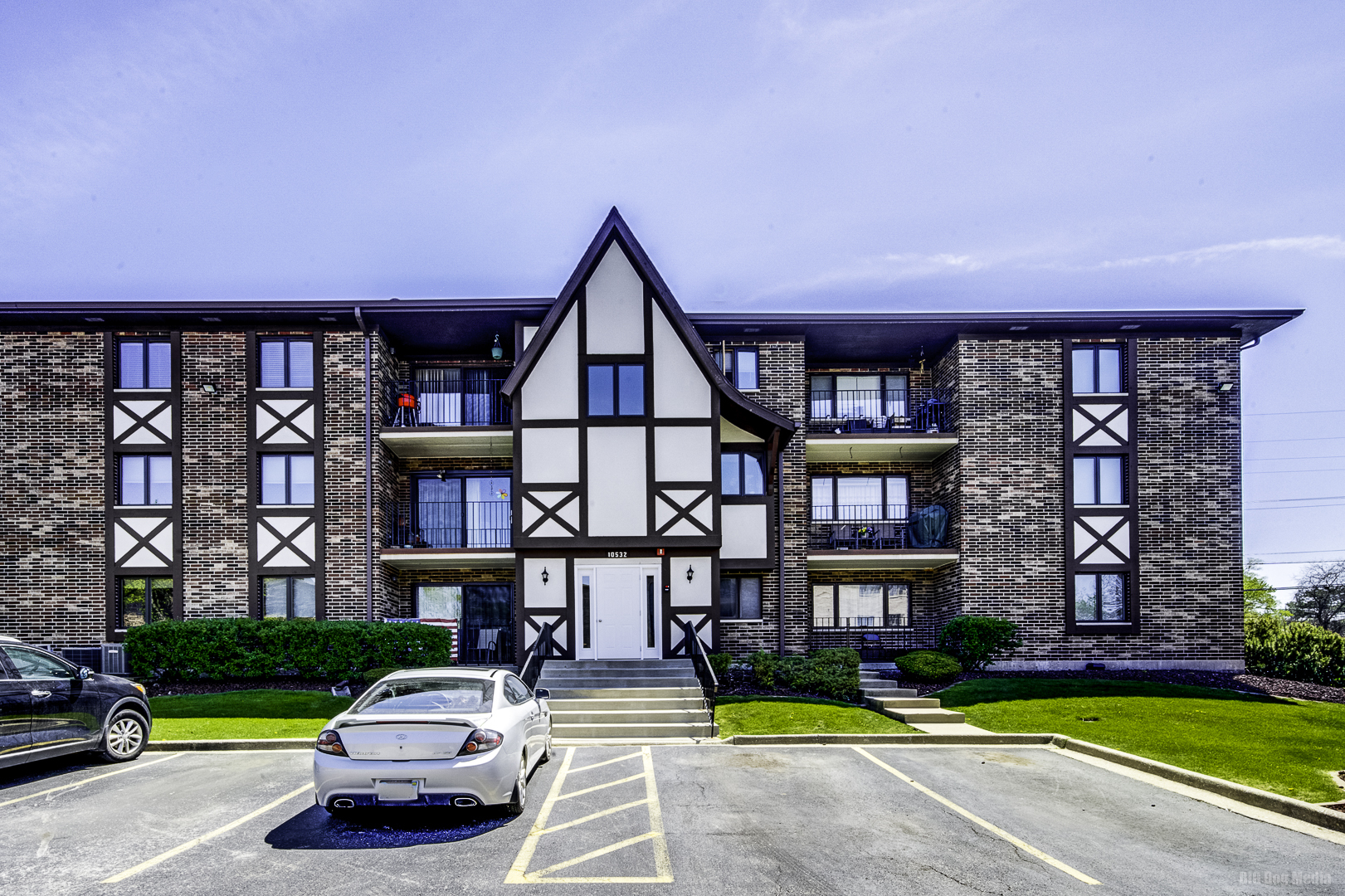 10532 Ridge Cove Drive, Unit 35A Chicago Ridge, IL 60415 - Photo 2 of 24 Gallery Image 2