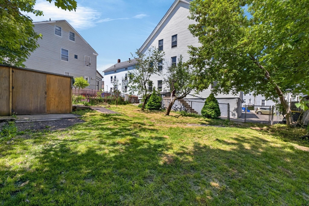 96 John Street Fall River, MA 02721 - Photo 14 of 40