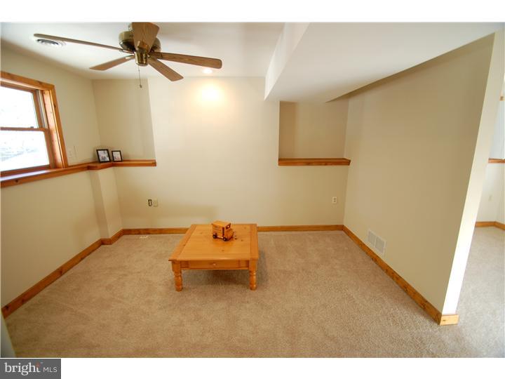 2215 Weir Road Aston, PA 19014 - Photo 11 of 25 Bedroom 4