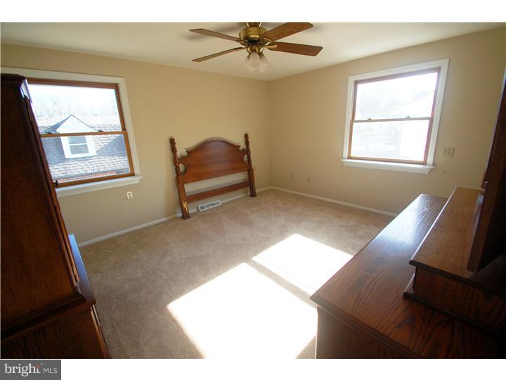 2215 Weir Road Aston, PA 19014 - Photo 8 of 25 Bedroom - Main