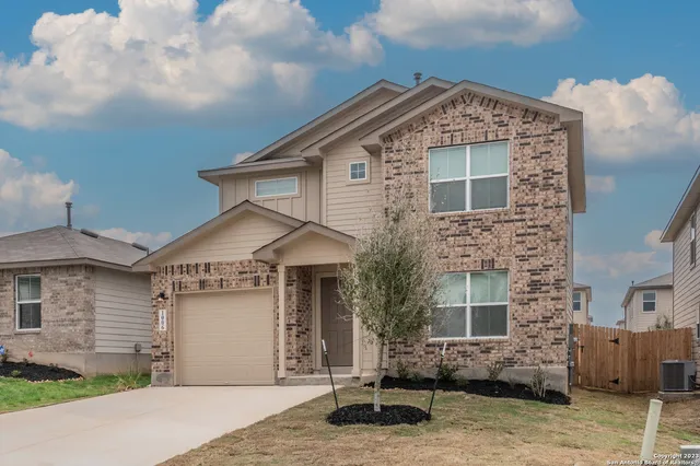 $1,875 | 1006 Western Whipbird, San Antonio, TX 78253