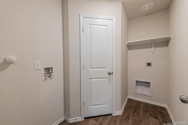 $1,745 | 1006 Western Whipbird, San Antonio, TX 78253