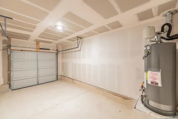 $1,745 | 1006 Western Whipbird, San Antonio, TX 78253