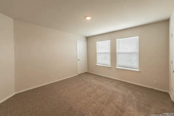 $1,745 | 1006 Western Whipbird, San Antonio, TX 78253