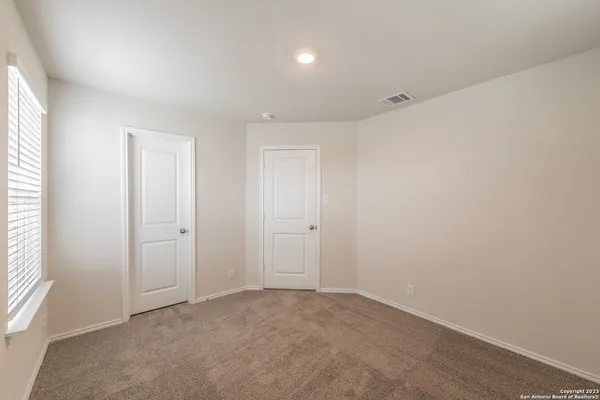 $1,745 | 1006 Western Whipbird, San Antonio, TX 78253