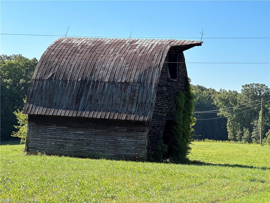 636 County Line Road Harmony, NC 28634 - Photo 14 of 35 Gallery Image 14