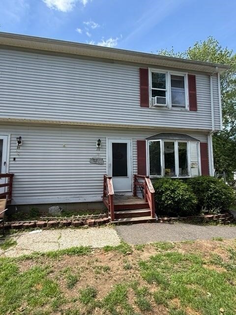 26 St Botolph Street, Unit 2 Haverhill, MA 01832 - Photo 1 of 5