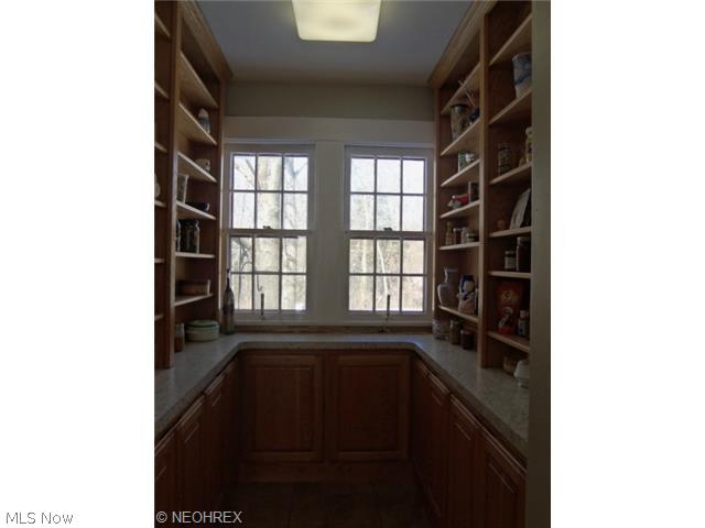 3037 Kiwatha Road Youngstown, OH 44511 - Photo 15 of 20