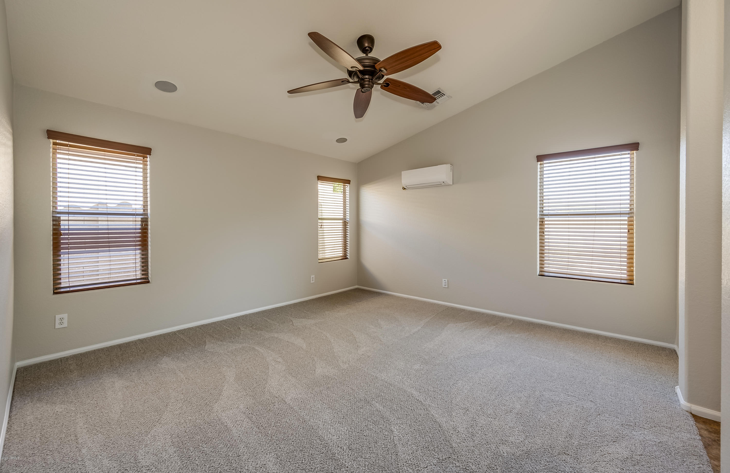 28627 North Nobel Road Phoenix, AZ 85085 - Photo 15 of 30 DSC_7444bvo