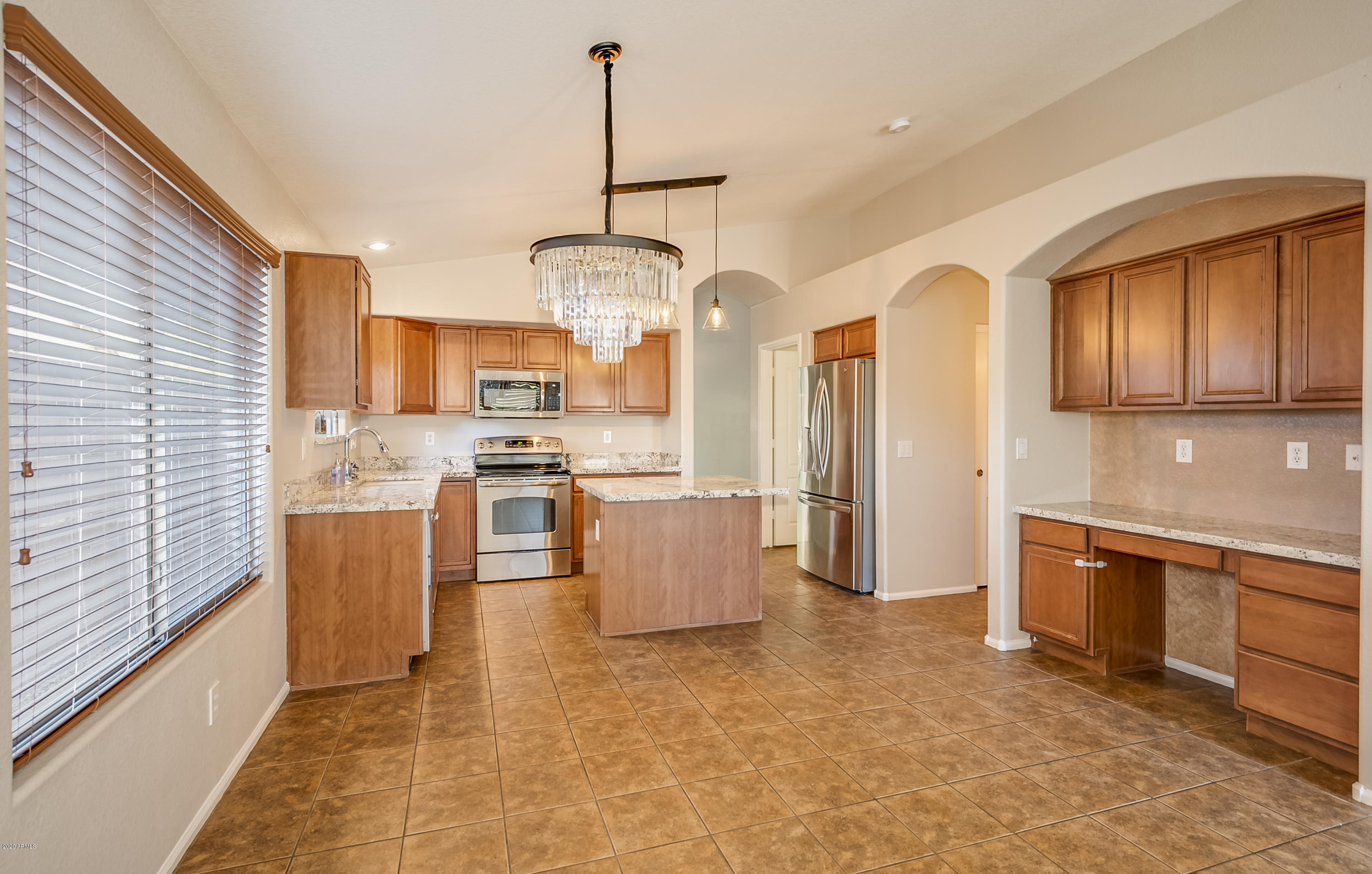 28627 North Nobel Road Phoenix, AZ 85085 - Photo 7 of 30 DSC_7534bvo