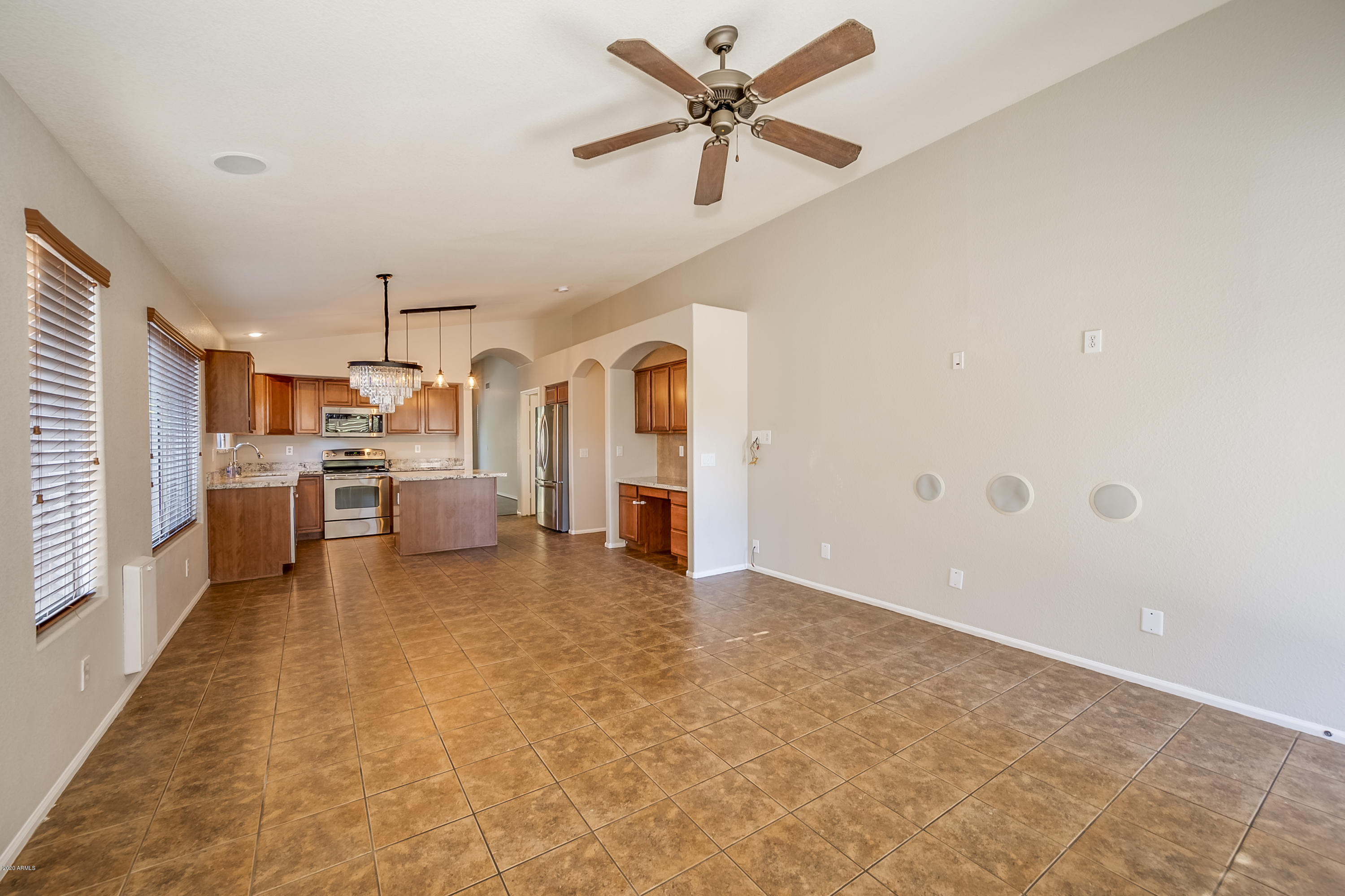 28627 North Nobel Road Phoenix, AZ 85085 - Photo 10 of 30 DSC_7529bvo
