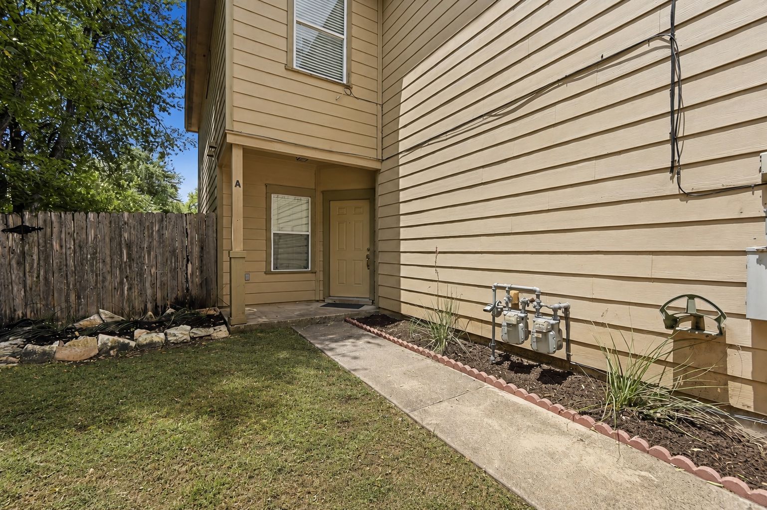 6015 Ponca Street, Unit A Austin, TX 78741 - Photo 2 of 28