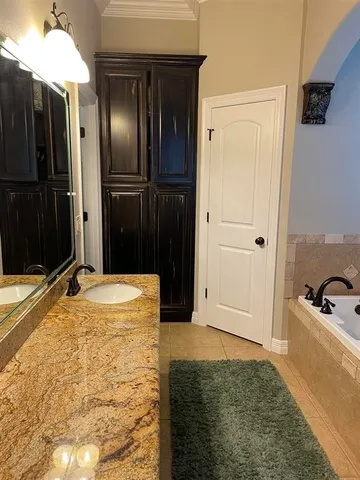 $379,900 | 14870 Lisa Lane, Beaumont, TX 77713