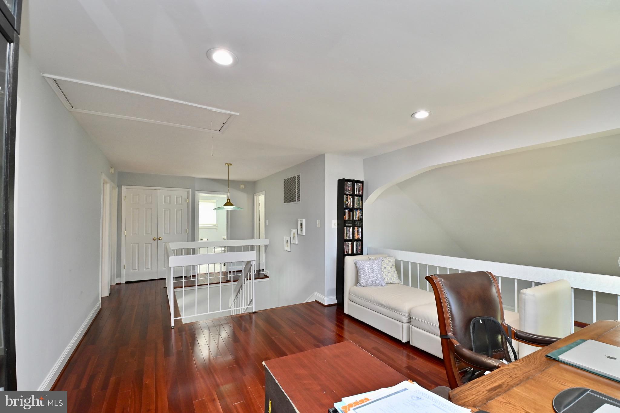 8634 Reseca Lane Springfield, VA 22152 - Photo 31 of 49 Gallery Image 31