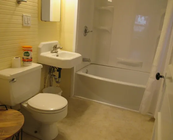 $1,500 | 38 Berkley Street, Unit B, Bethlehem, NH 03574