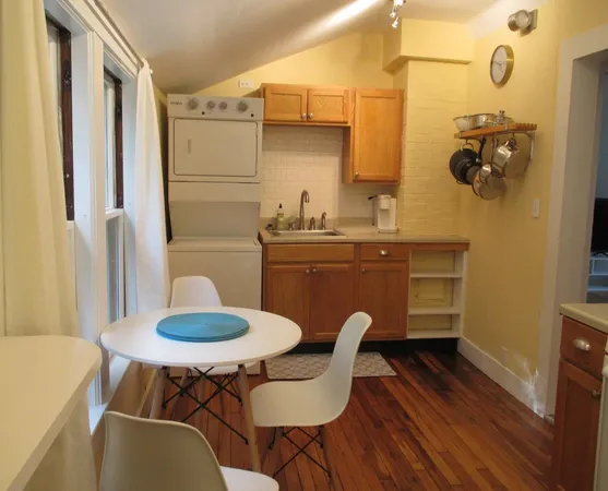 $1,500 | 38 Berkley Street, Unit B, Bethlehem, NH 03574