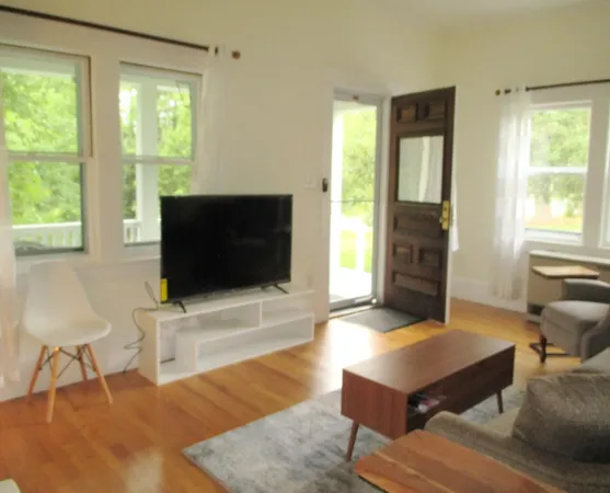 $1,500 | 38 Berkley Street, Unit B, Bethlehem, NH 03574