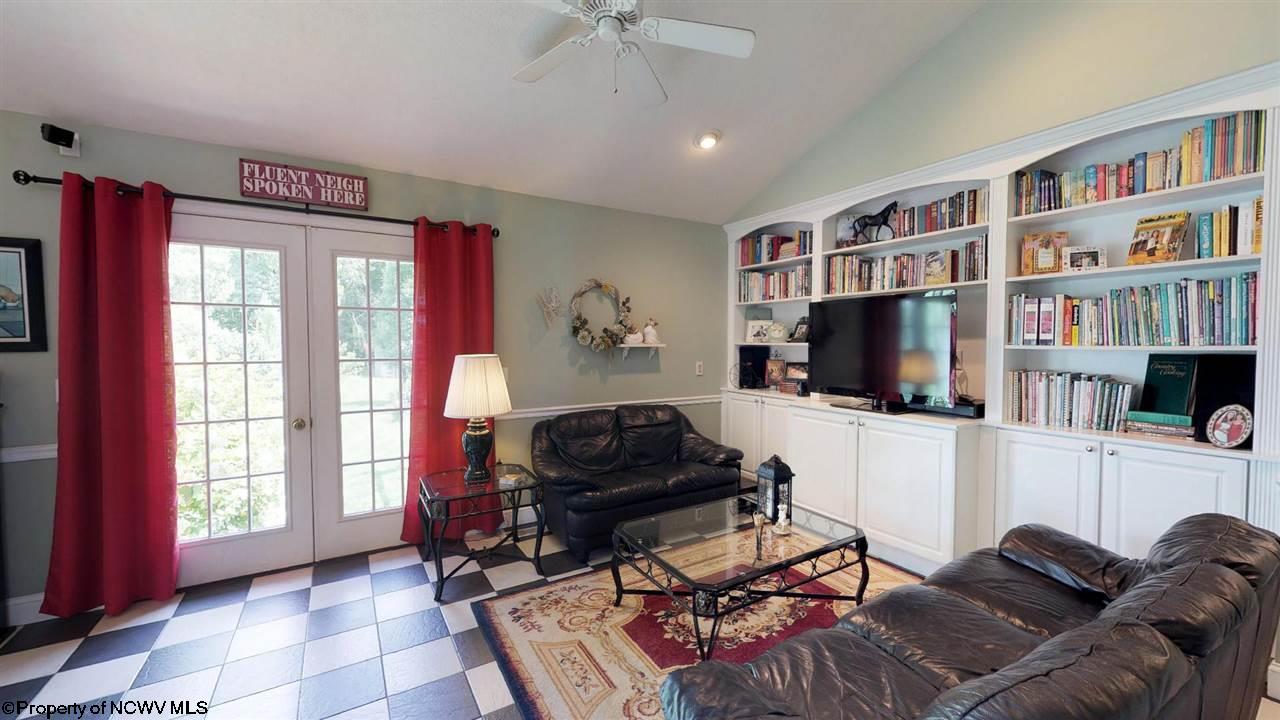 607 Sycamore Holw Road Worthington, WV 26591 - Photo 6 of 20 Gallery Image 6