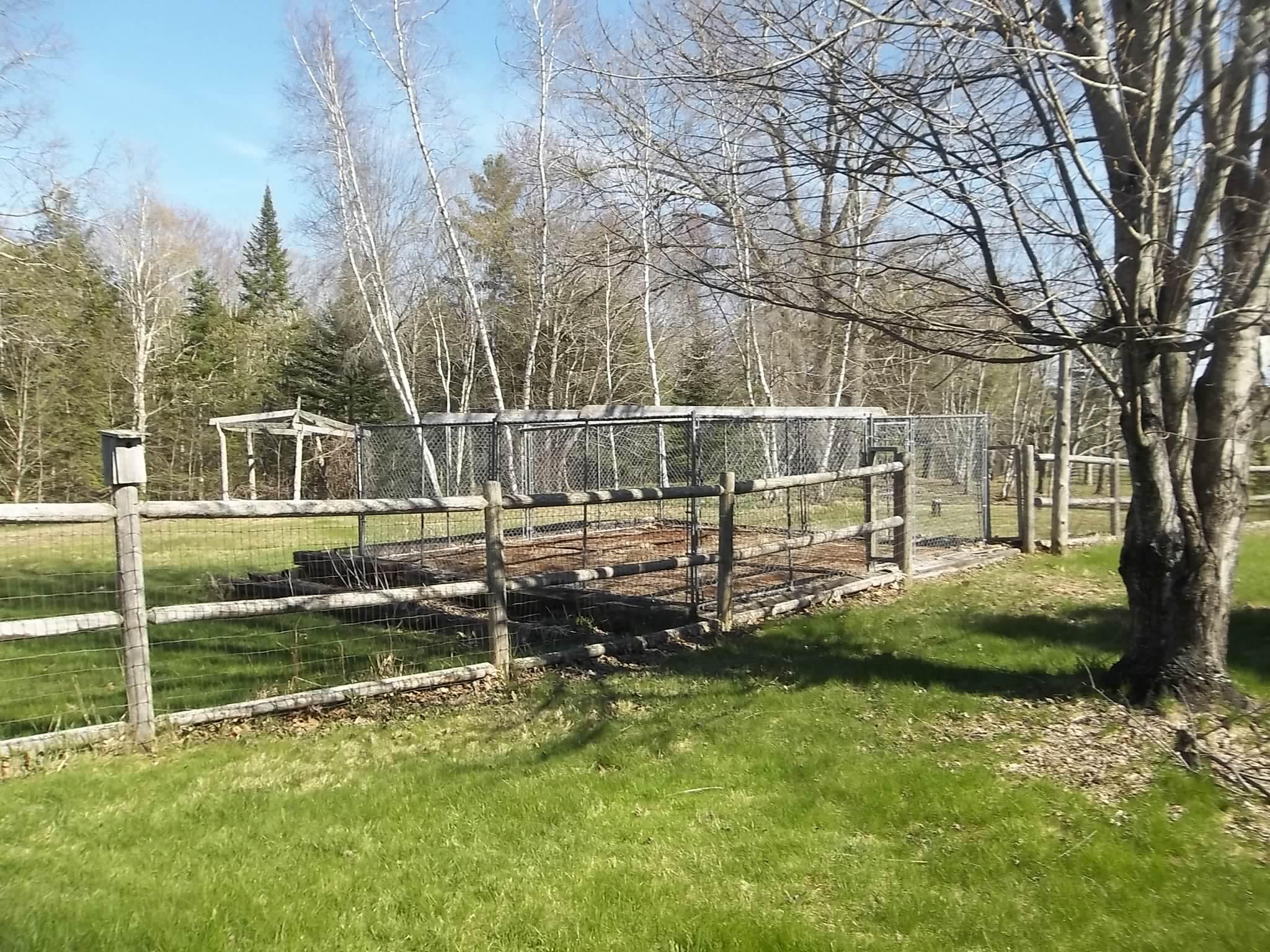 223 Valley Road Jefferson, ME 04348 - Photo 30 of 34 OvertonOutsideDogPen