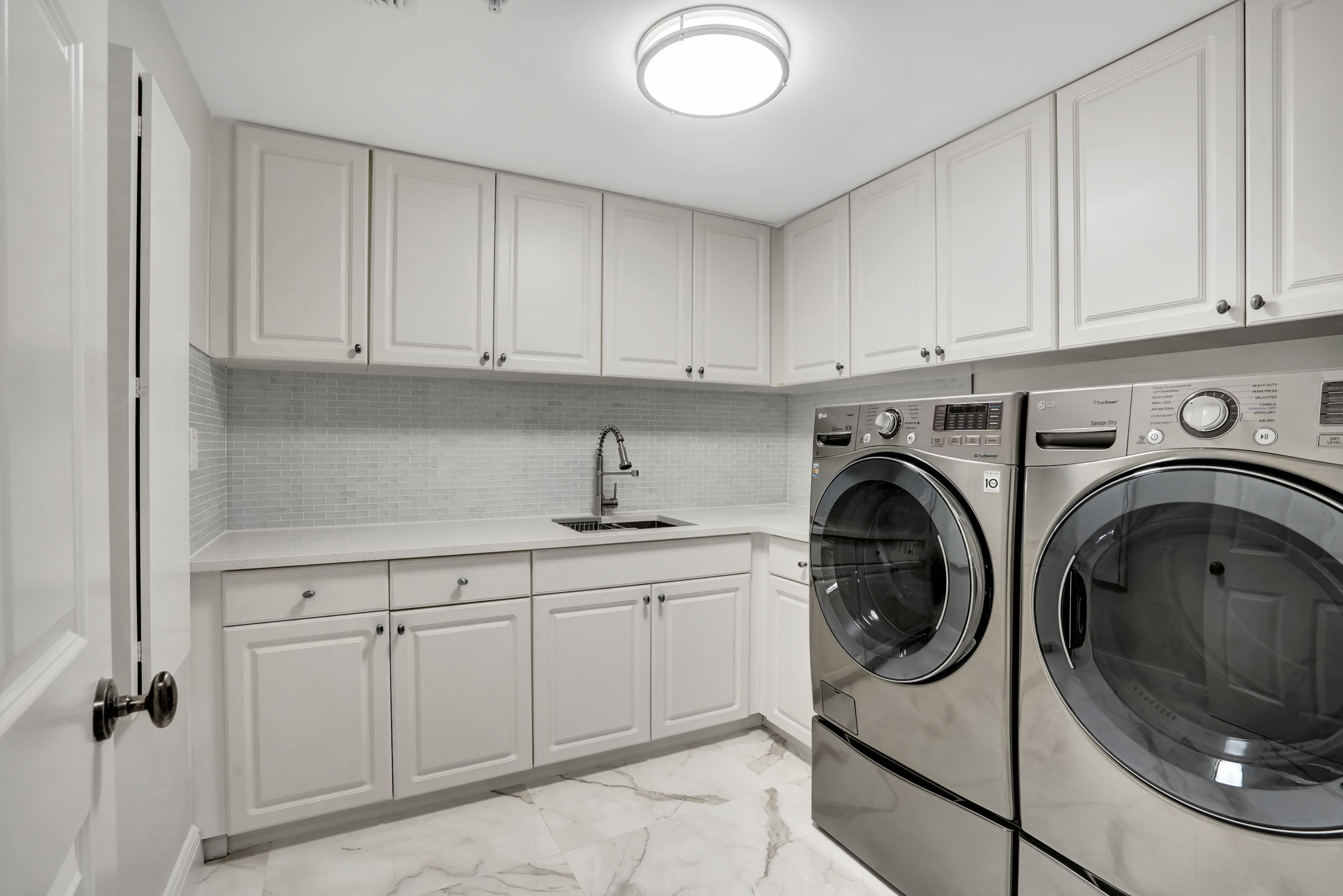 486 East Boca Raton Road Boca Raton, FL 33432 - Photo 10 of 33 LAUNDRY ROOM