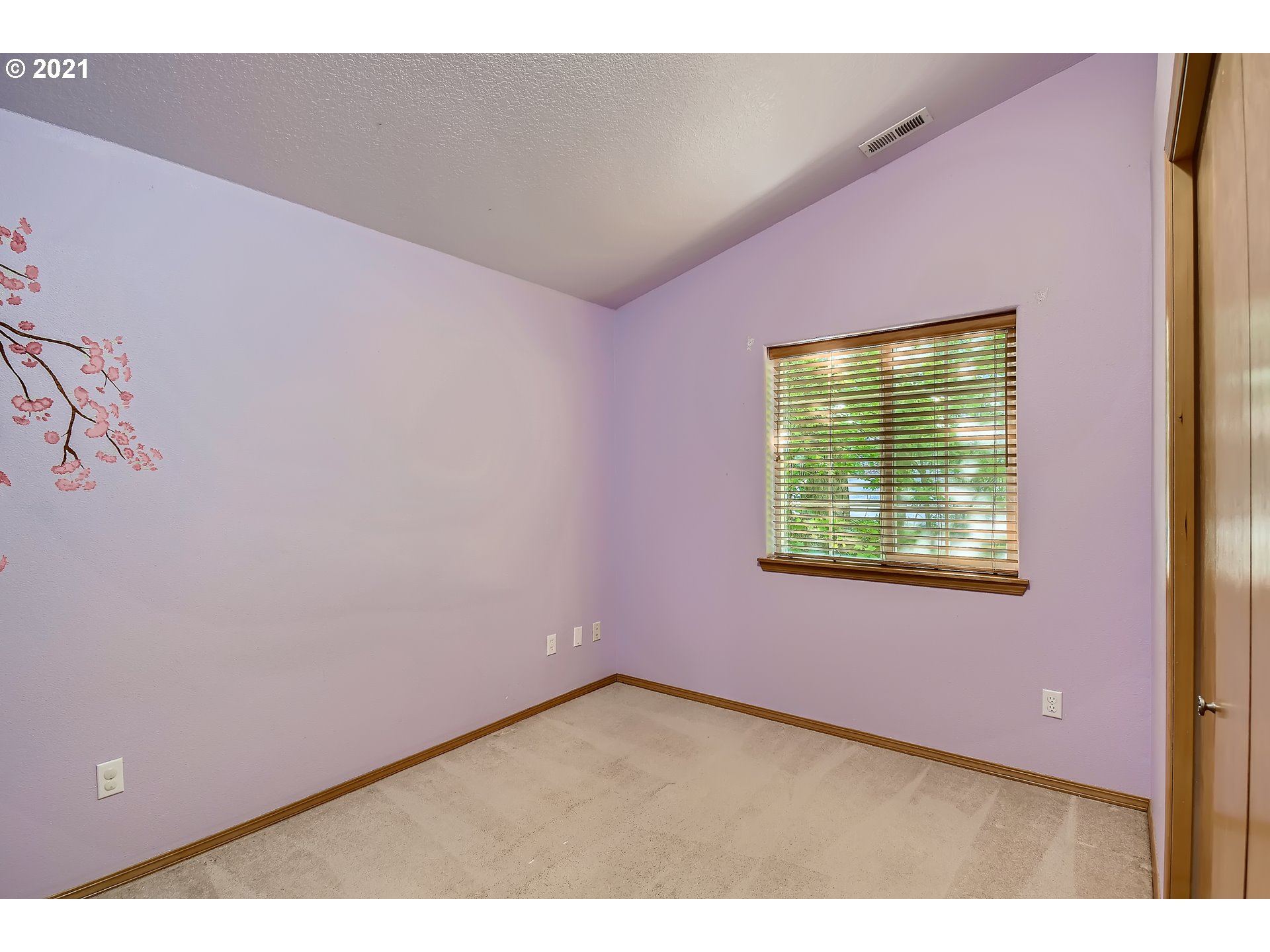 6105 Southwest Lesser Way Portland, OR 97219 - Photo 24 of 32 Gallery Image 24