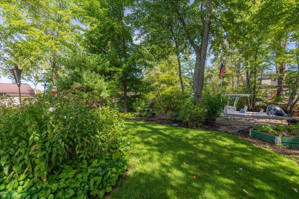 114 Tucker Shore Road Belmont, NH 03220 - Photo 9 of 39 Gallery Image 9