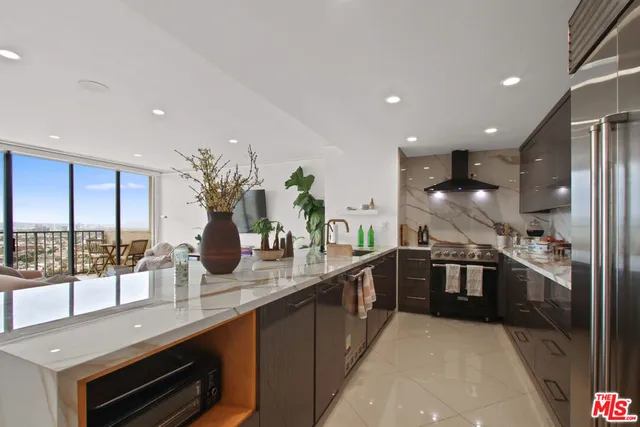 $999,995 | 2160 Century Hill, Unit 1804, Los Angeles, CA 90067