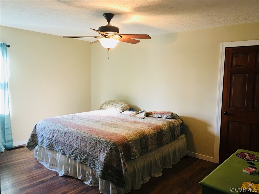 971 Mc Cune Road Crewe, VA 23930 - Photo 19 of 43