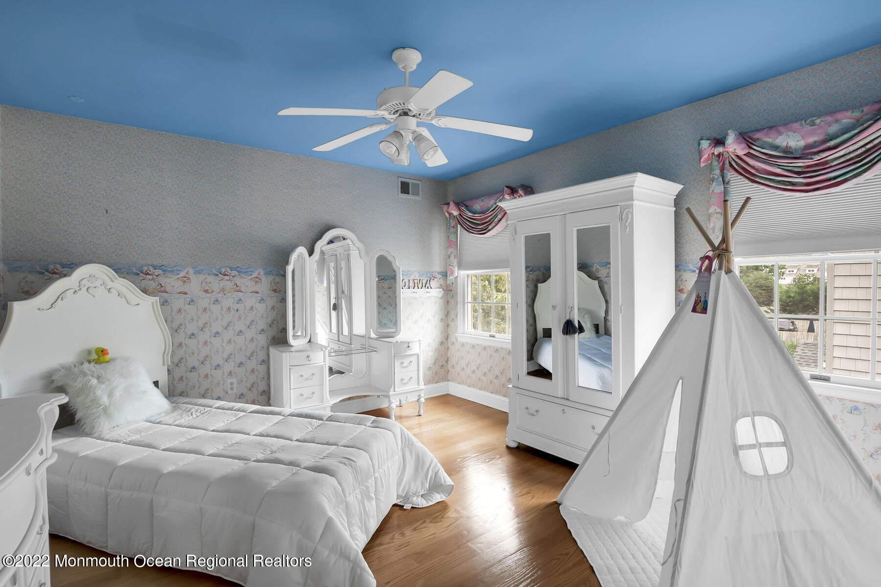 13 Cedar Avenue Rumson, NJ 07760 - Photo 26 of 49 13 Cedar Ave Rumson NJ 07760 USA-025-029