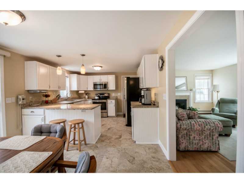 155 Spring Hill Road Portsmouth, RI 02871 - Photo 5 of 25 Kitchen.