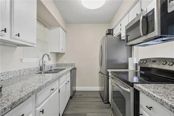 $1,100 | 4800 Pontchartrain Drive, Unit 14, Slidell, LA 70458