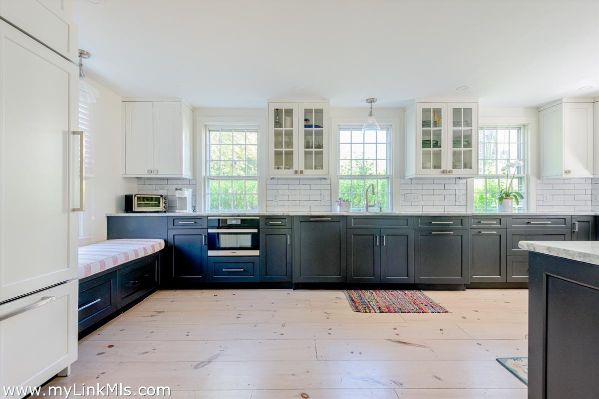 4 Crown Court Nantucket, MA 02554 - Photo 12 of 66